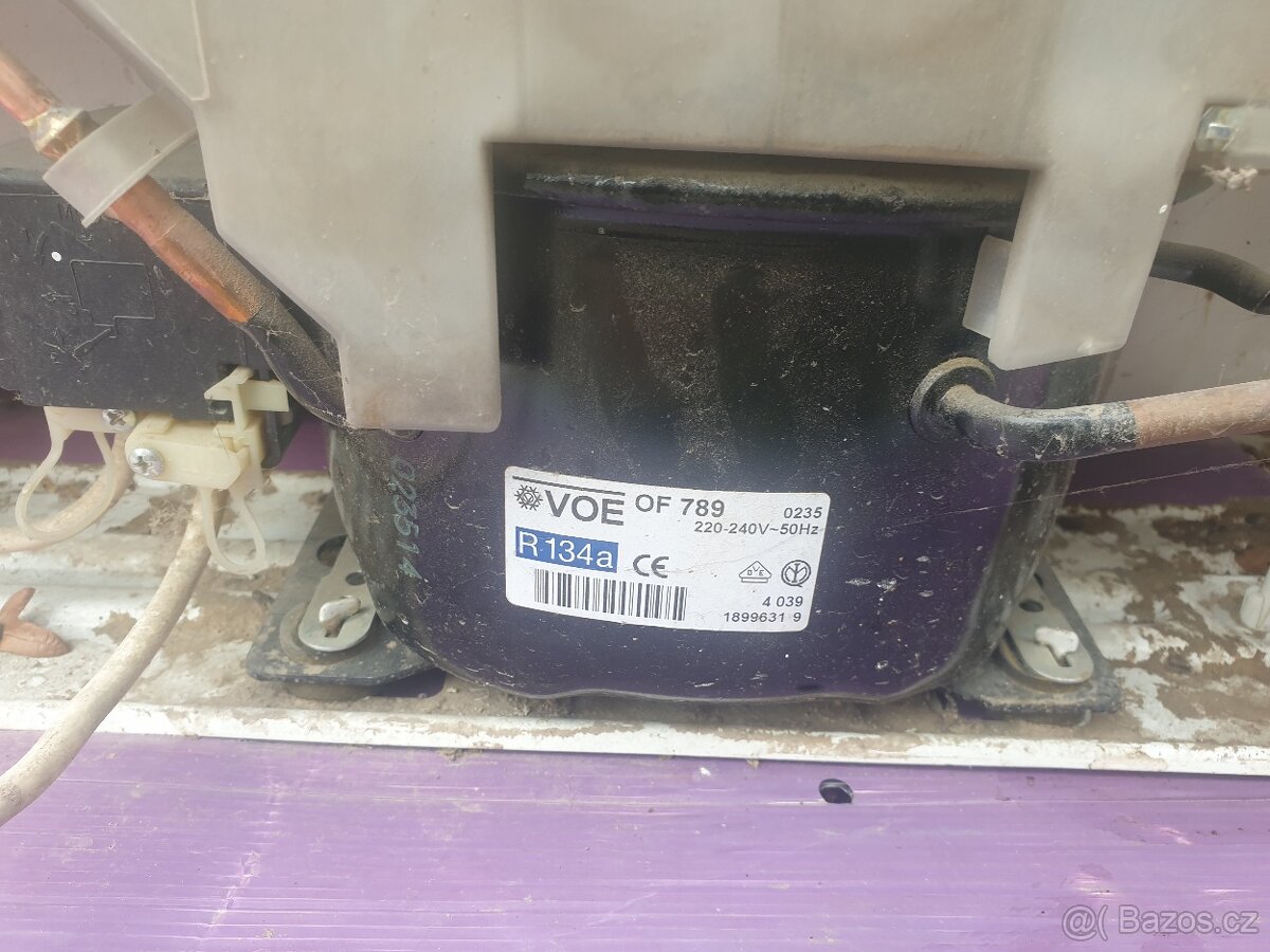 Lednička Zanussi - 7