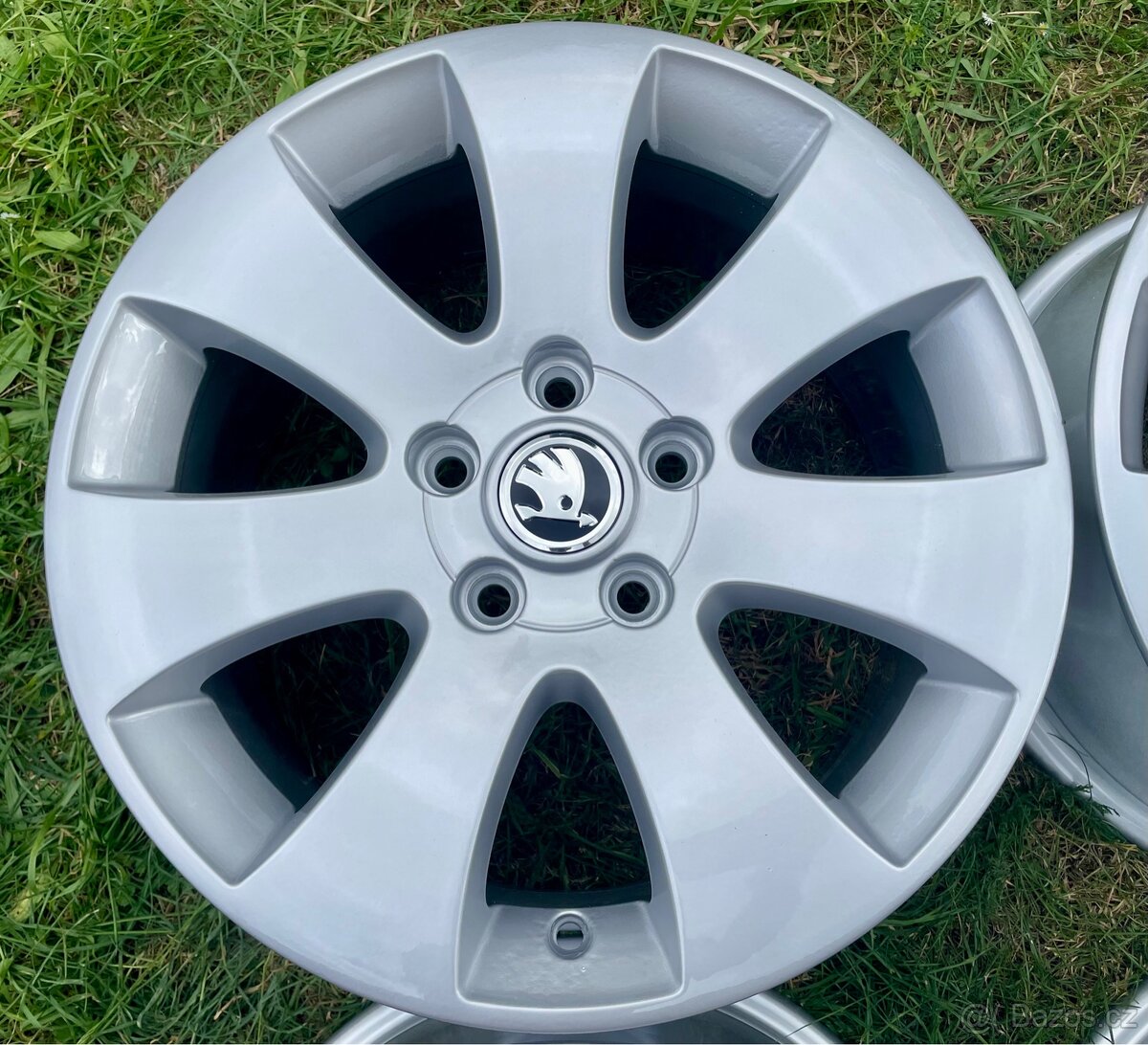 Alu Škoda Superb1/2 7jx16 ET45 5x112 - 7