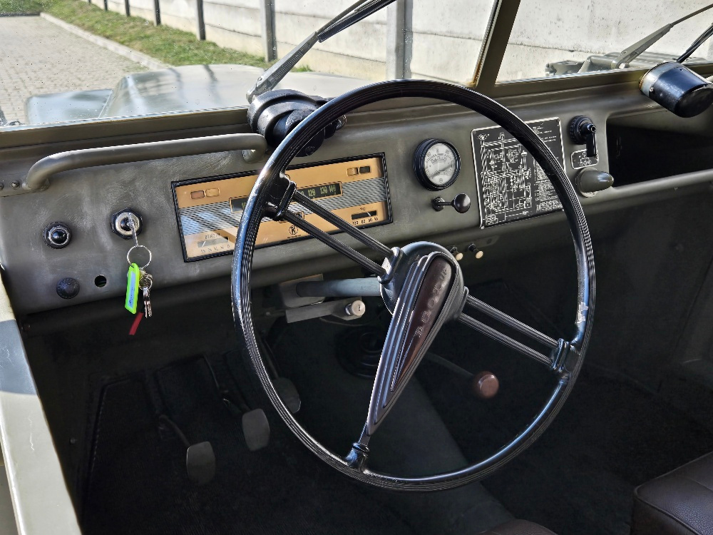 Škoda 1101 tudor bojový - 7