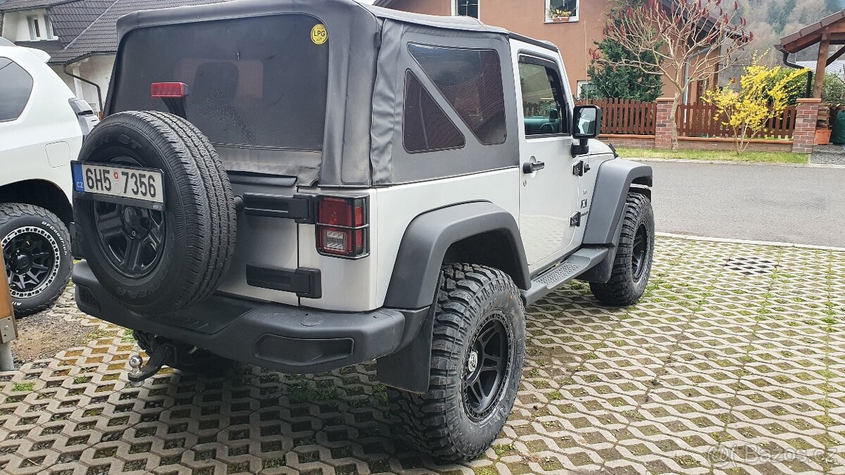 prodám Jeep Wrangler JK 3.8 V6, LPG, 2007 - 7