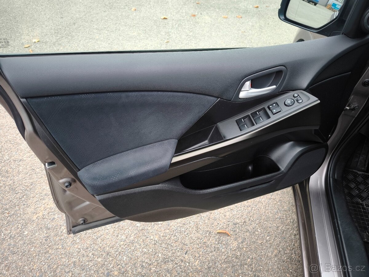 Honda Civic 1.8Vtech/104kW - 7