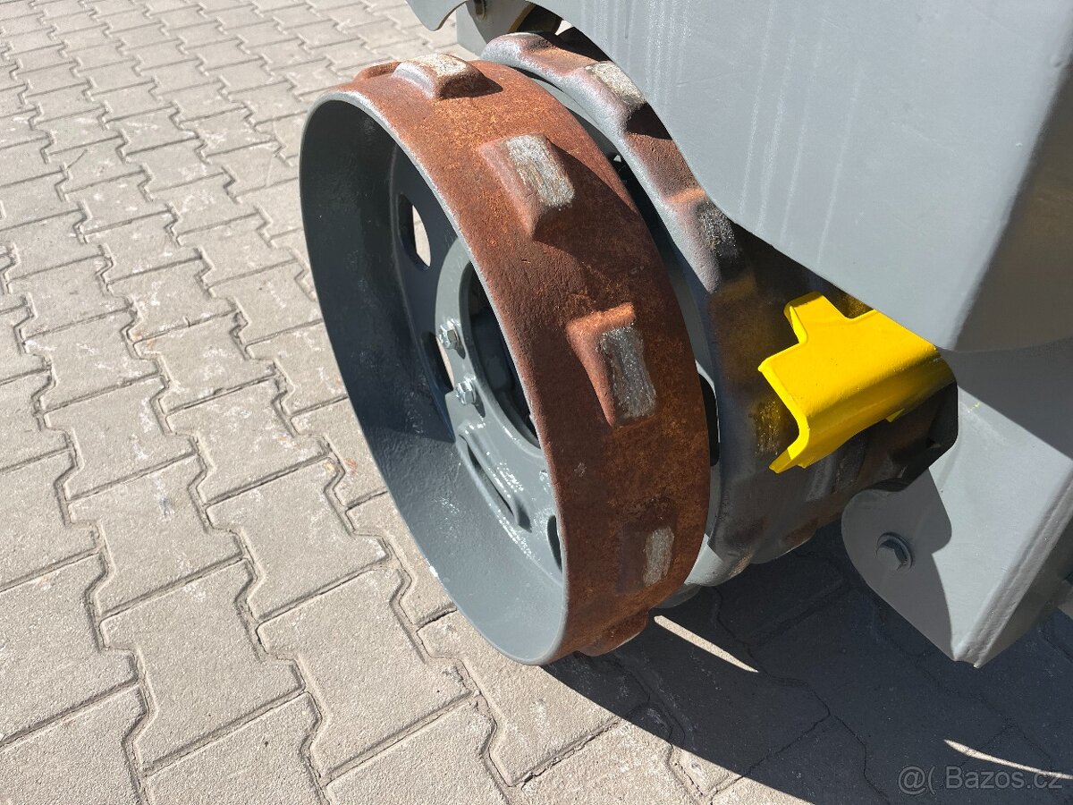 Vibrační ježkový válec Wacker Neuson RT-SC2, Bomag, Ammann - 7