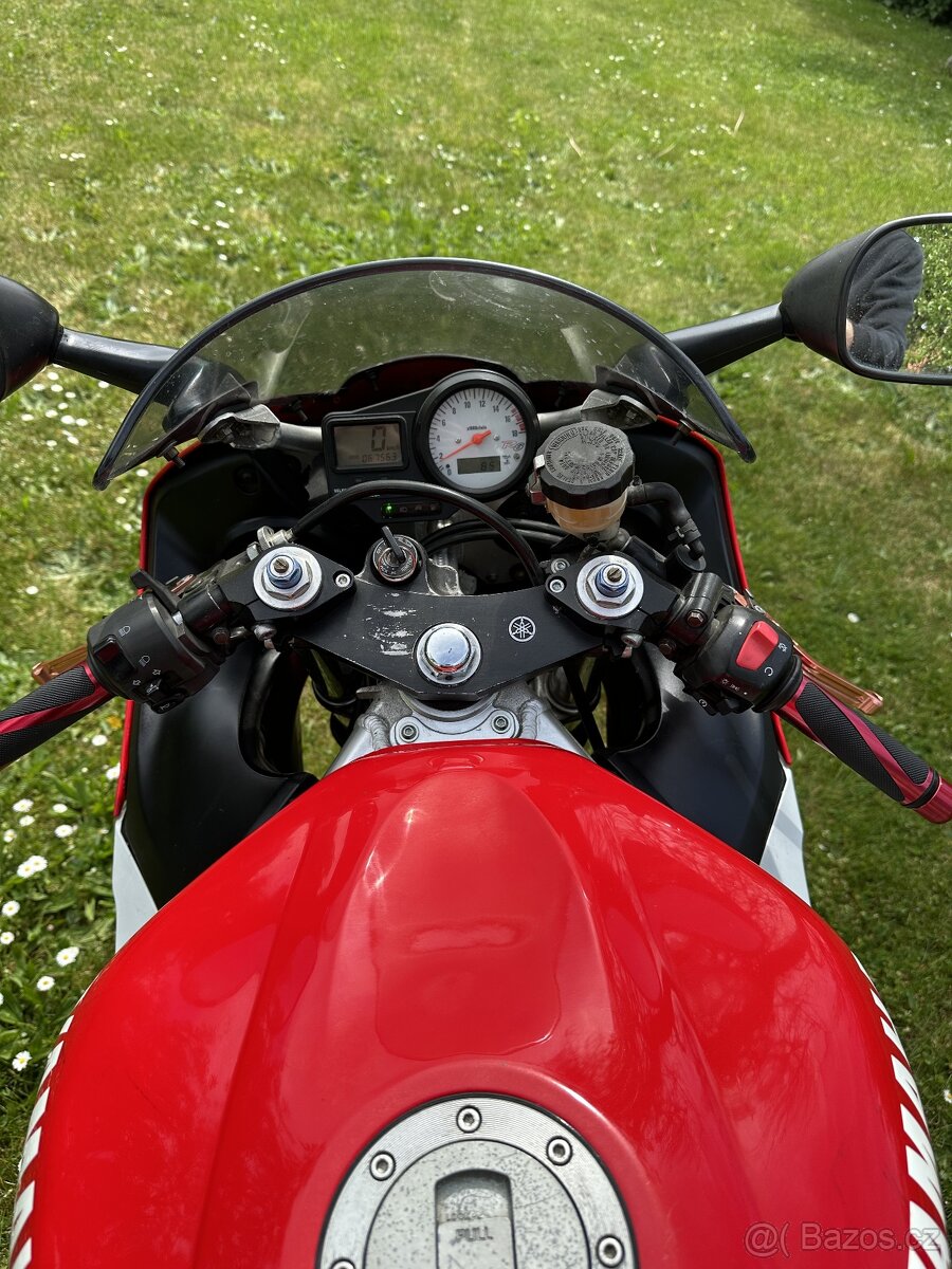 Yamaha YZF-R6 - 7