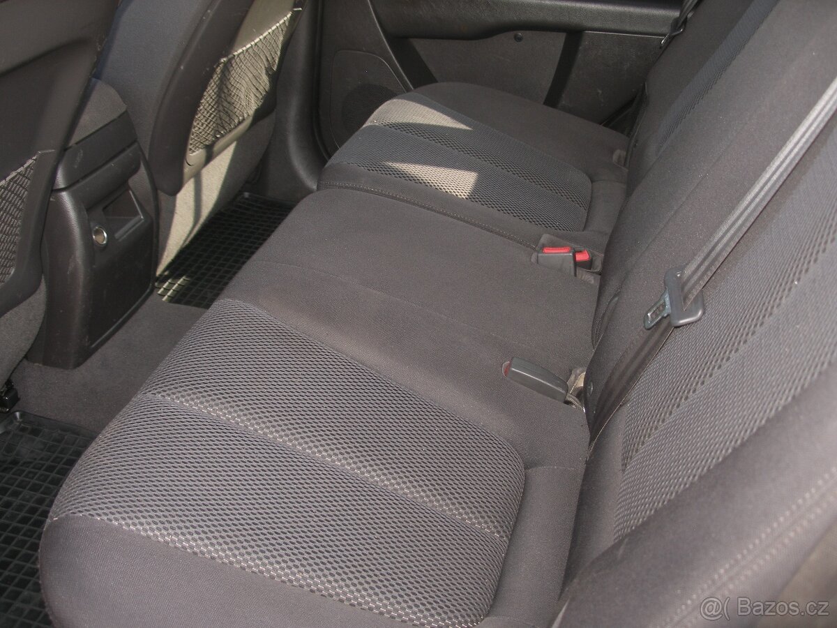 HYUNDAI SANTA FE,2.2 CRDi,145KW,4x4,AUTOMATICKÁ PŘEVODOVKA - 7