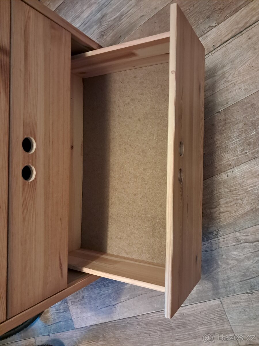 Ikea dřevěná komoda Tassa - 7
