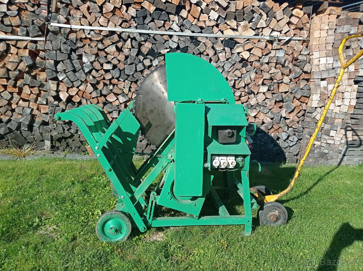 Kotoučová pila na dřevo - 7