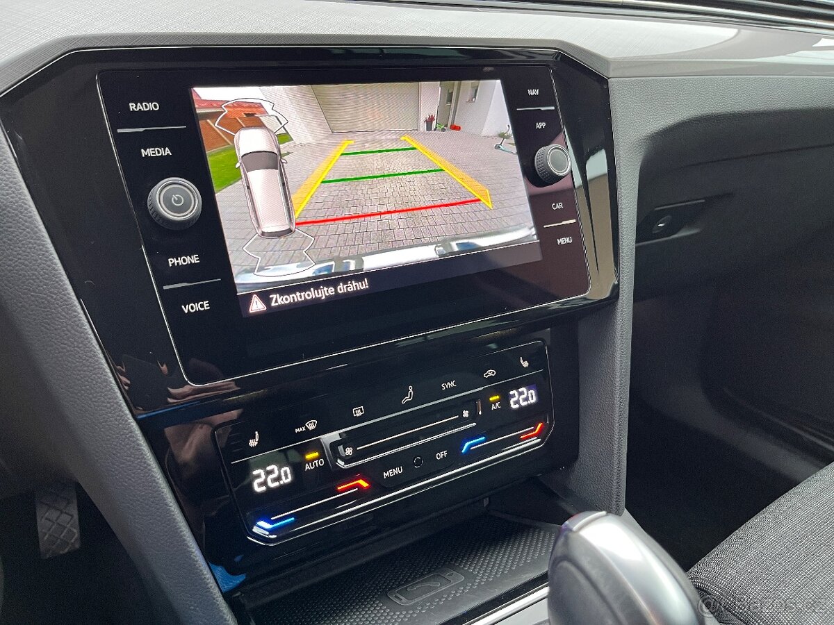 VW Passat B8 2.0 TDi Business DSG - 7