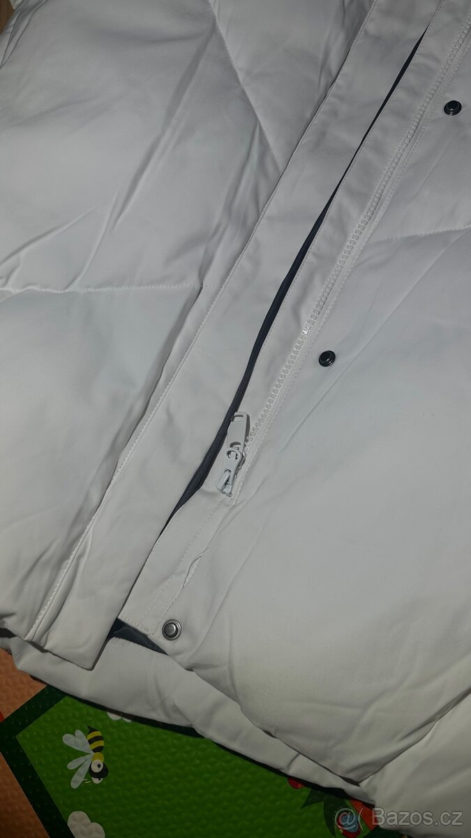 Bílý dámský zimní prošívaný kabát - 7