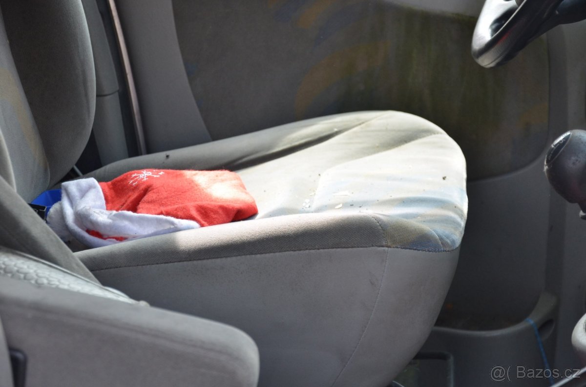 Renault Trafic 2.5 dCi Privilege - náhradní díly - 7