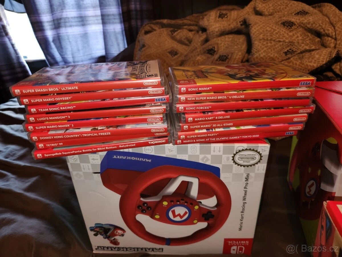 Prodám Nintendo Switch + 2xvolant a 15 her - 7
