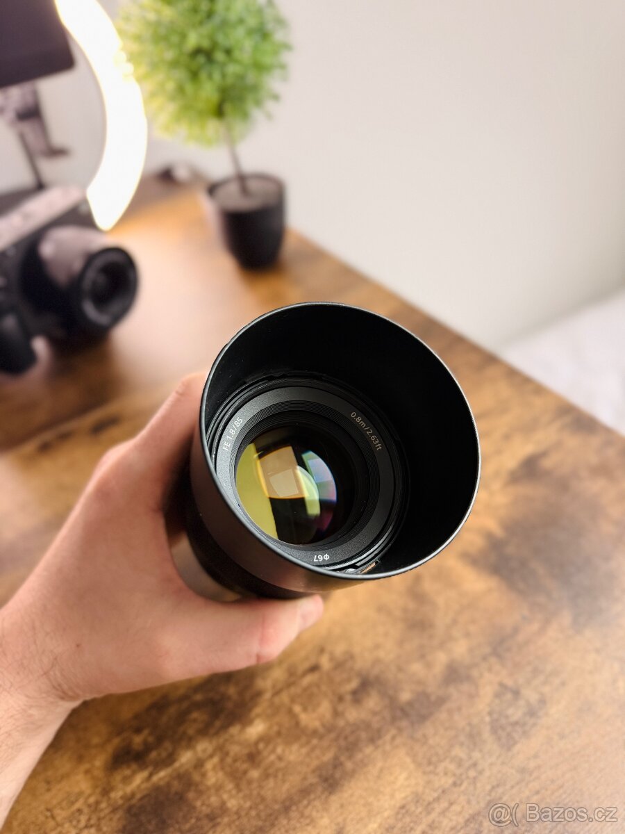 Sony FE 85mm 1.8 - 7
