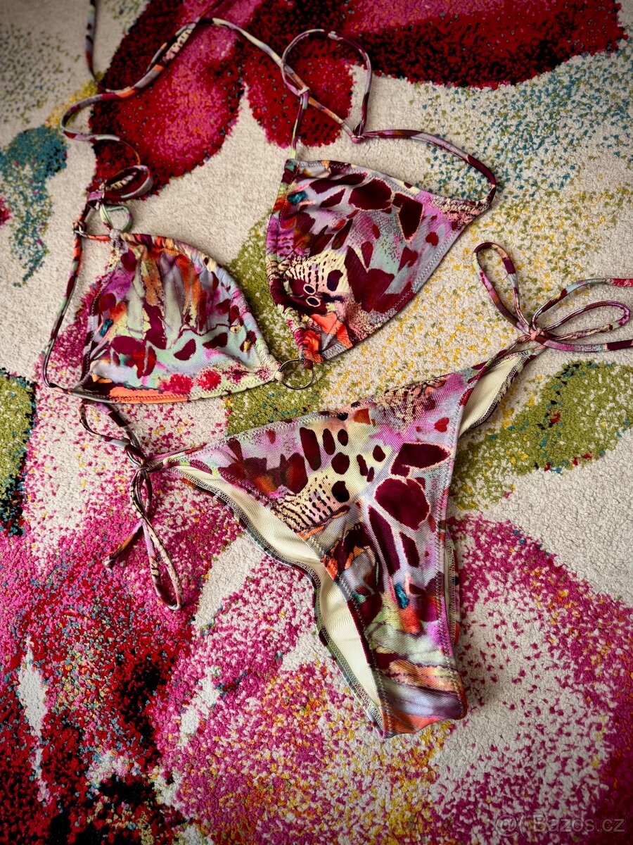 Balík dámského oblečení - 7