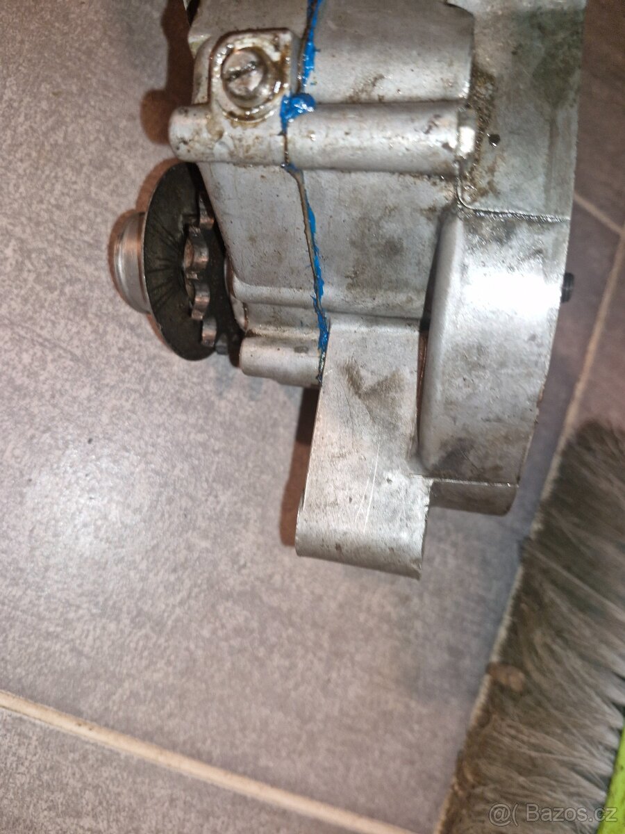 Polomotor babetta 210 - 7