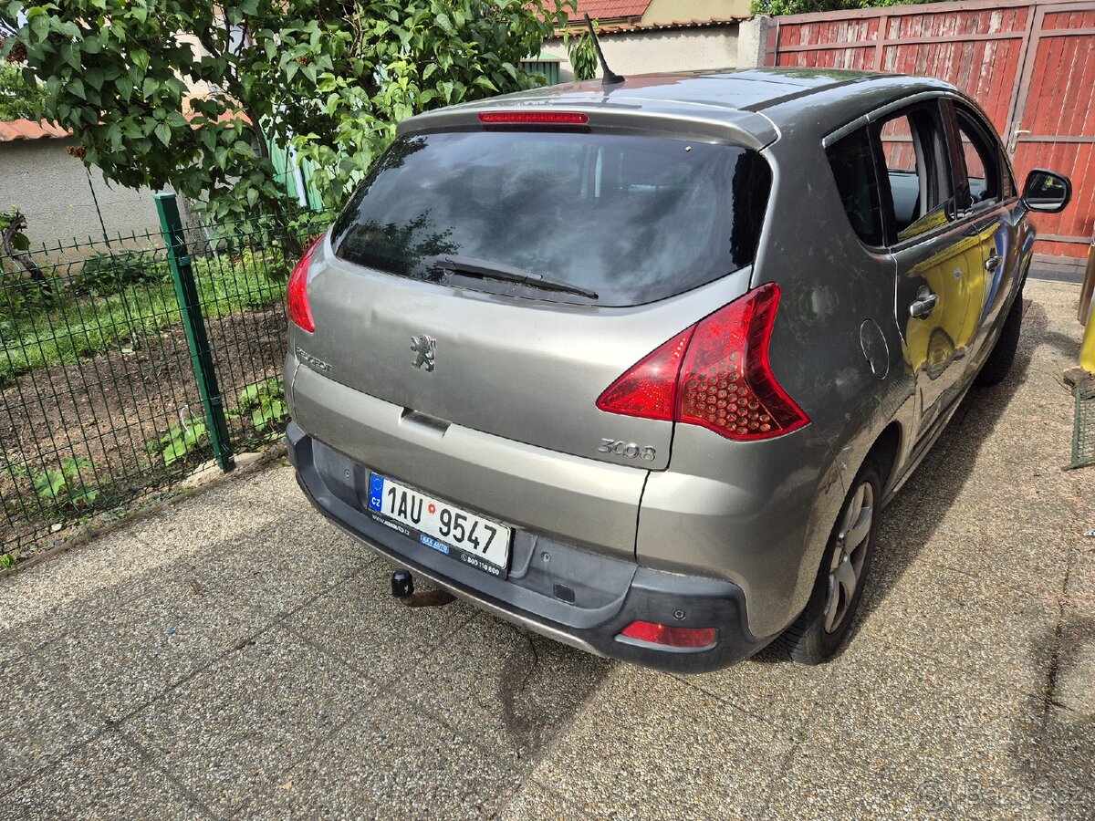 Peugeot 3008 1,6 benzín 2010 - 7