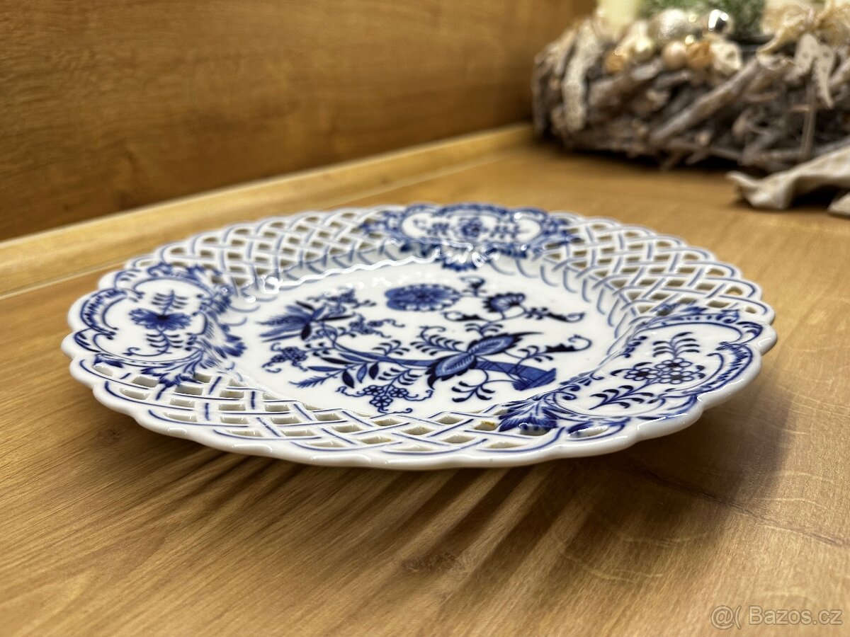 Talíř prolamovaný 27 cm, Cibulák, originální z Dubí - 7