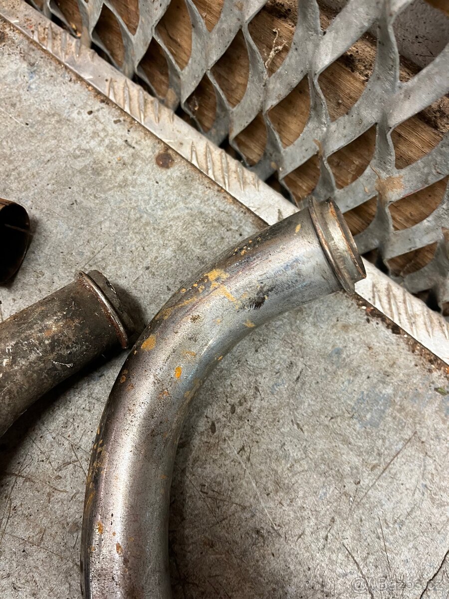 Různé kolena výfuku Jawa/ČZ - 7