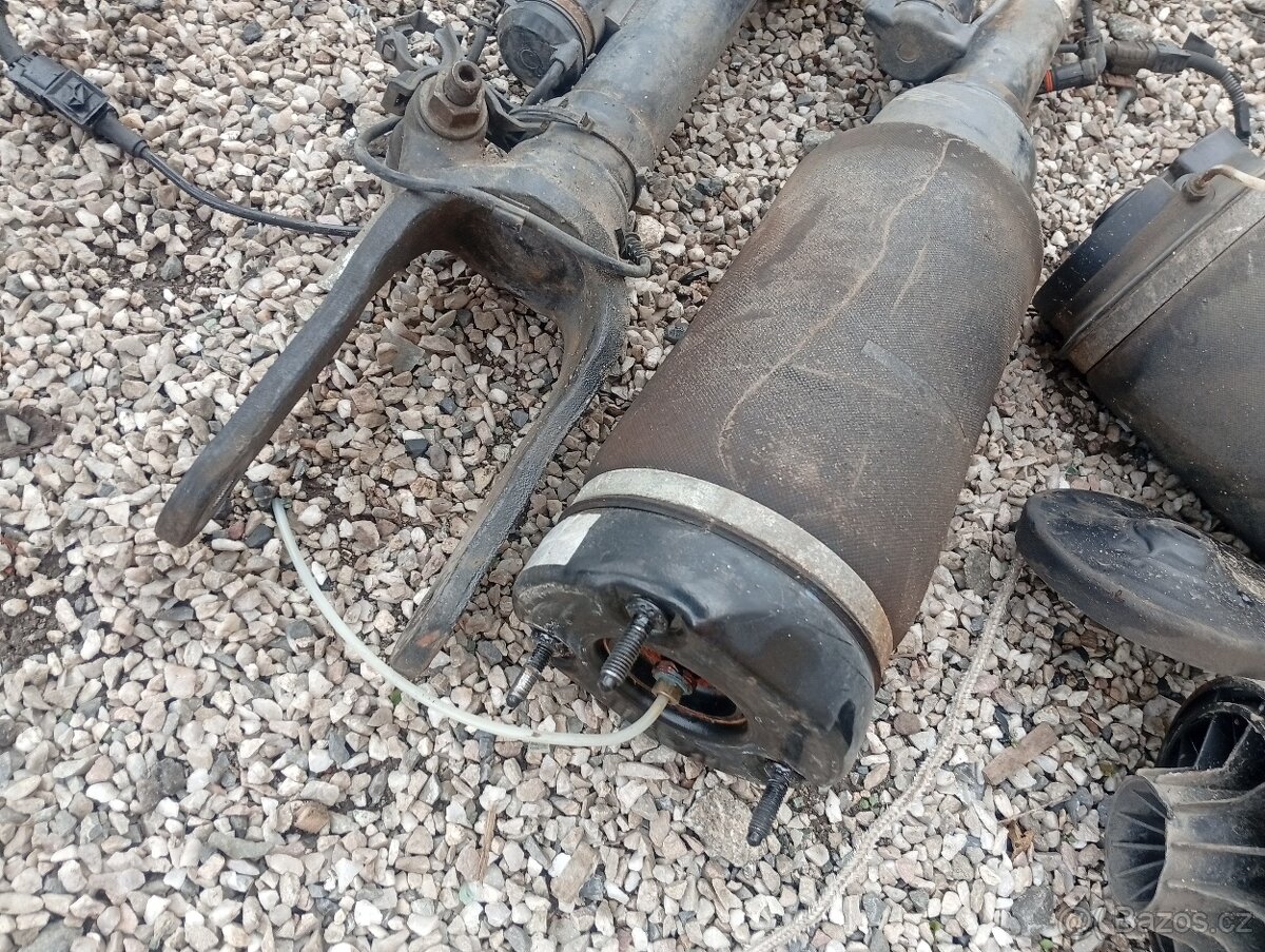 MERCEDES BENZ R V251, W251 VZDUCHOVÝ PODVOZEK PĚKNÝ - 7