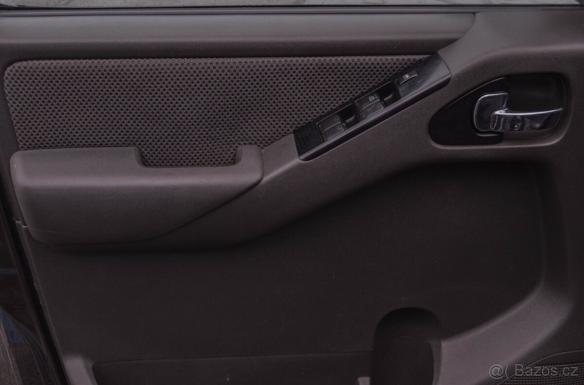 Nissan Navara DoubleCab 2.5D LE A/T - 7