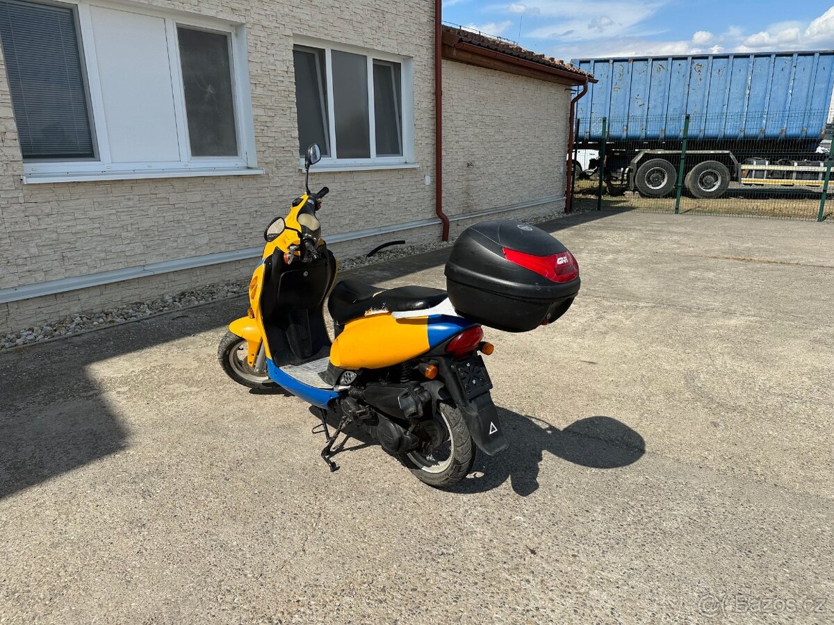 VONROAD 2011 VIN 487 - 7