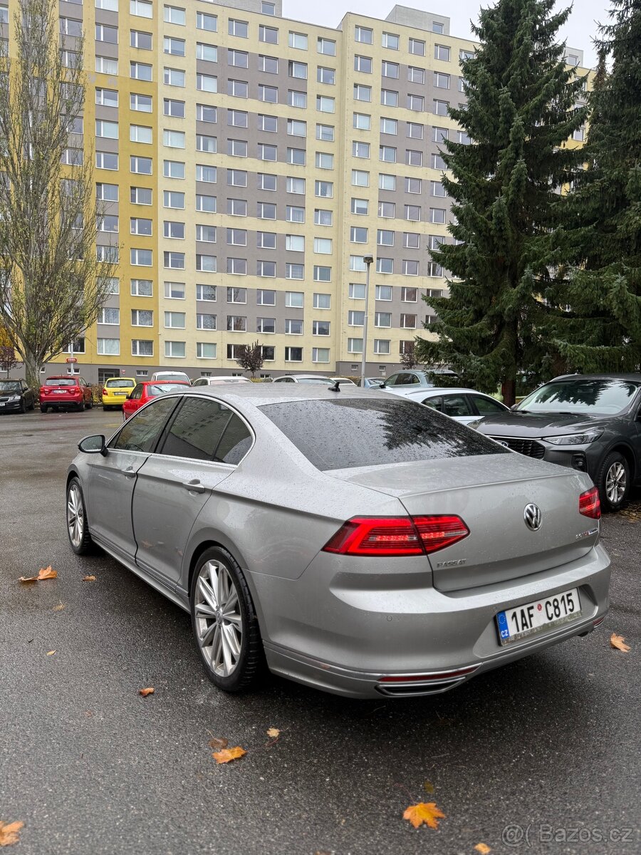 Passat b8 R-line 2.0 tdi.DSG.Sedan - 7