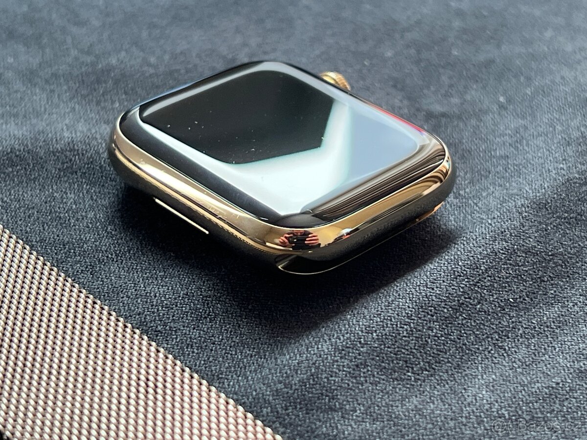 Apple Watch 7 45mm Cellular gold stainless steel Milanese - 7
