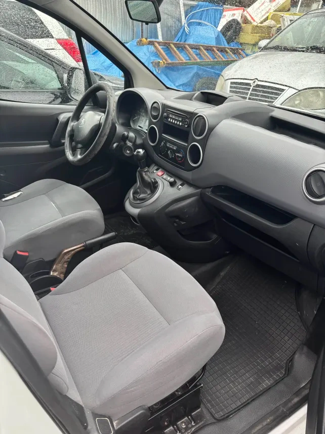 Peugeot Partner - 7