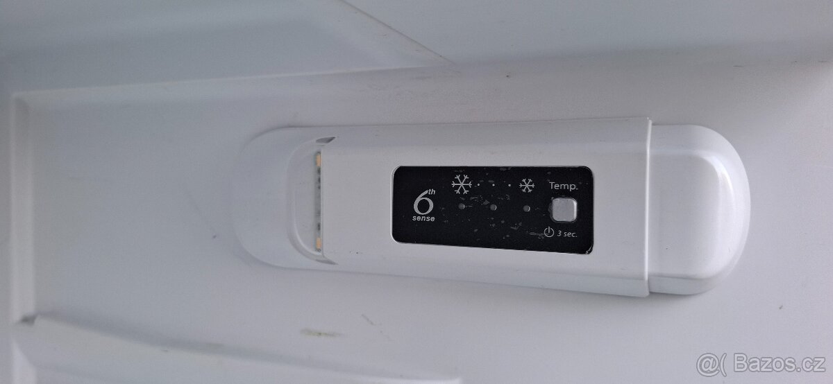 Lednička Whirpool - 7