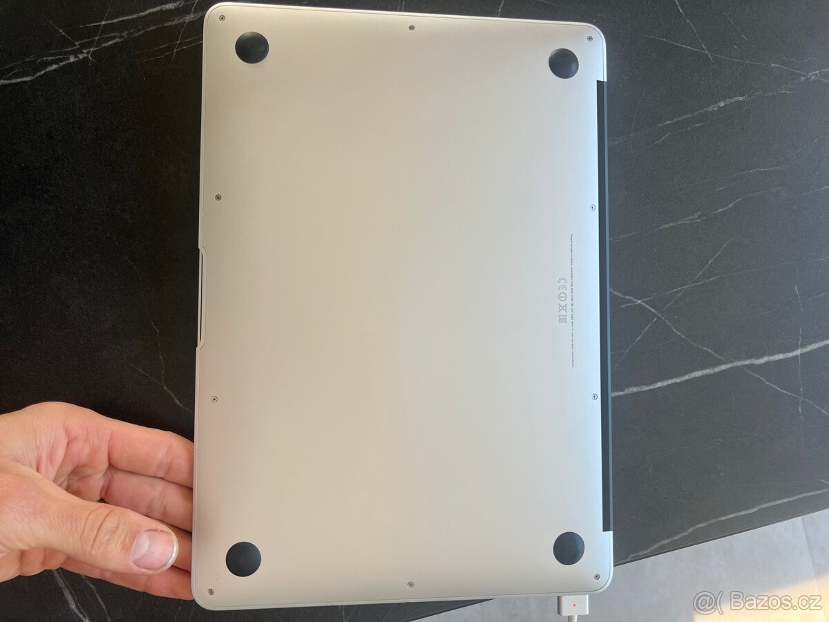 Apple MacBook Air 13" i5 - 7