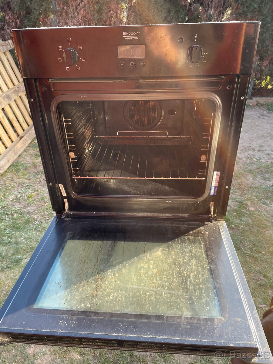 Vestavná trouba Hotpoint Ariston - 7
