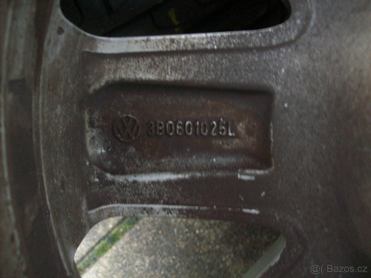 alu letní Passat B5 Superb I Pirelli 205.55.16" - 7