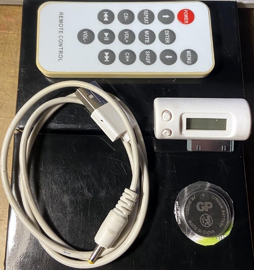 Prodám mixpult Alesis iMultimix8 USB a iPod classic 120 Gb - 7