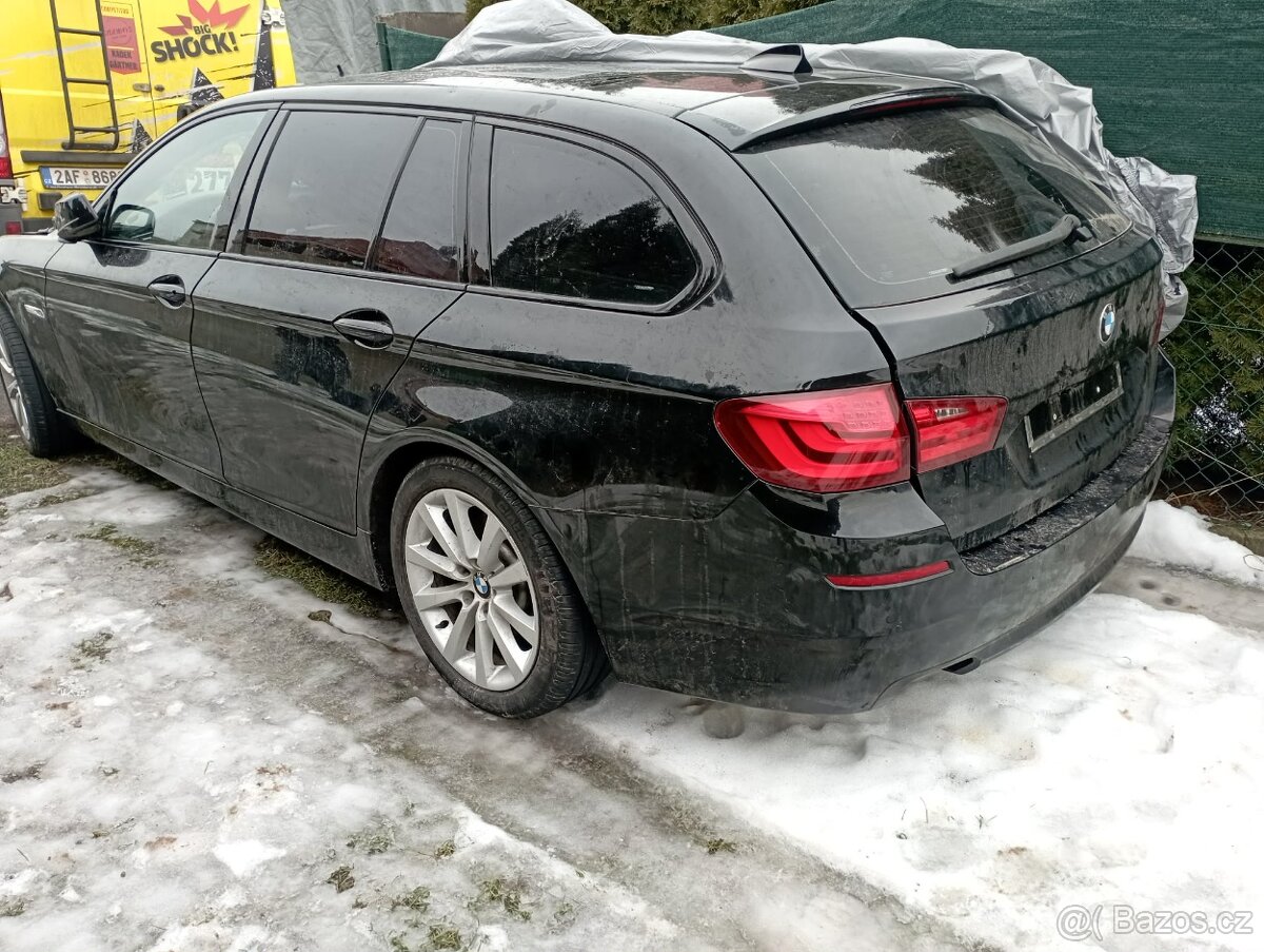 BMW F11 světlý kožený interiér - 7