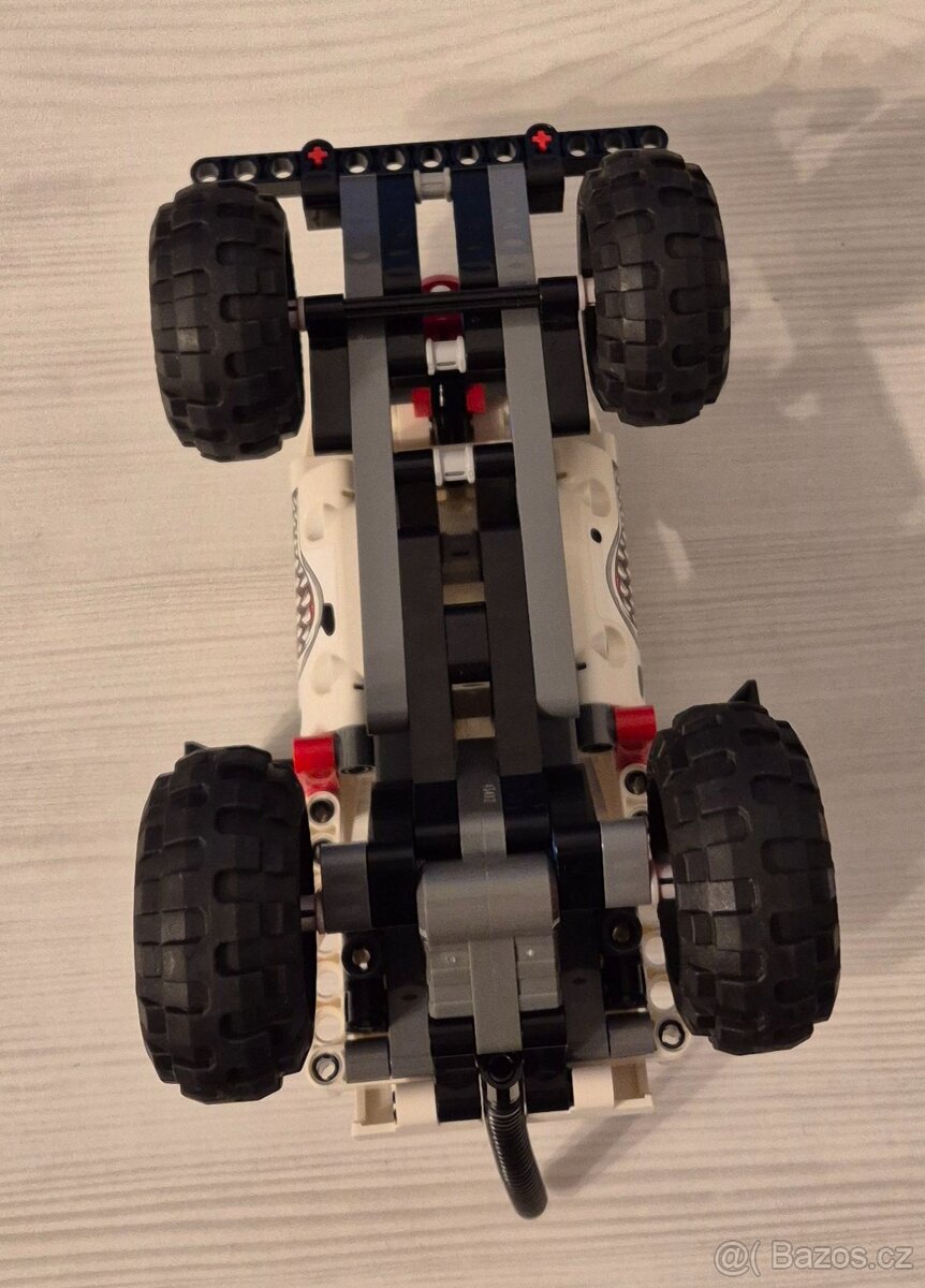 42150 LEGO Technic - Monster Jam™ Monster Mutt™ Dalmatin - 7