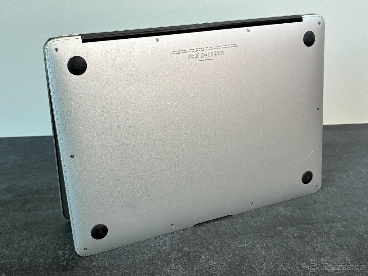 MacBook Air 13'' 2017 / i5 / 8GB / 128GB SSD - DPH - 7