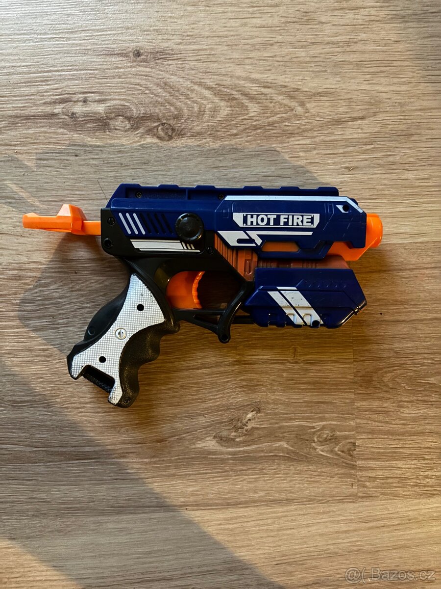 set nerf pystolí - 7