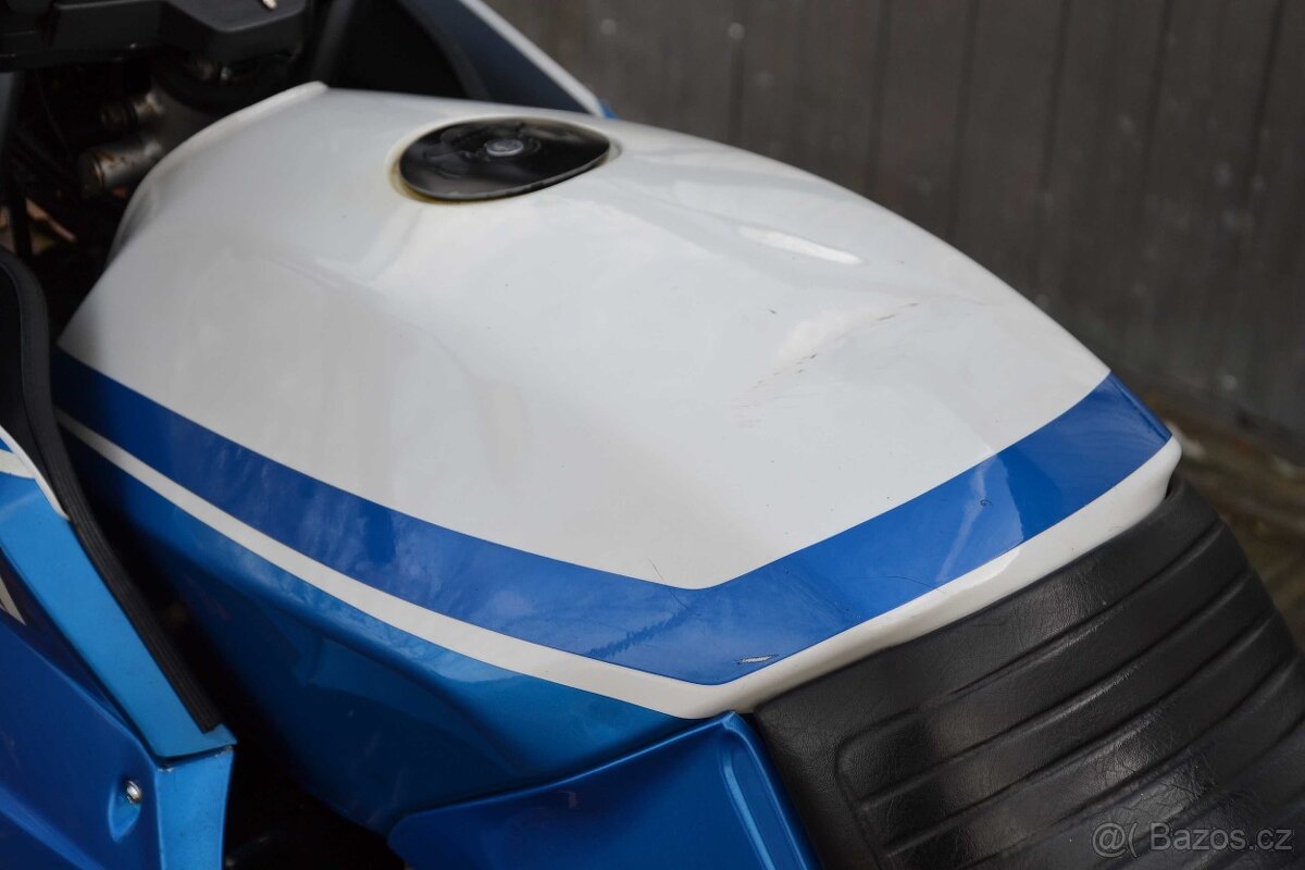 Suzuki GSX 750EF ( GR72A ) - 7