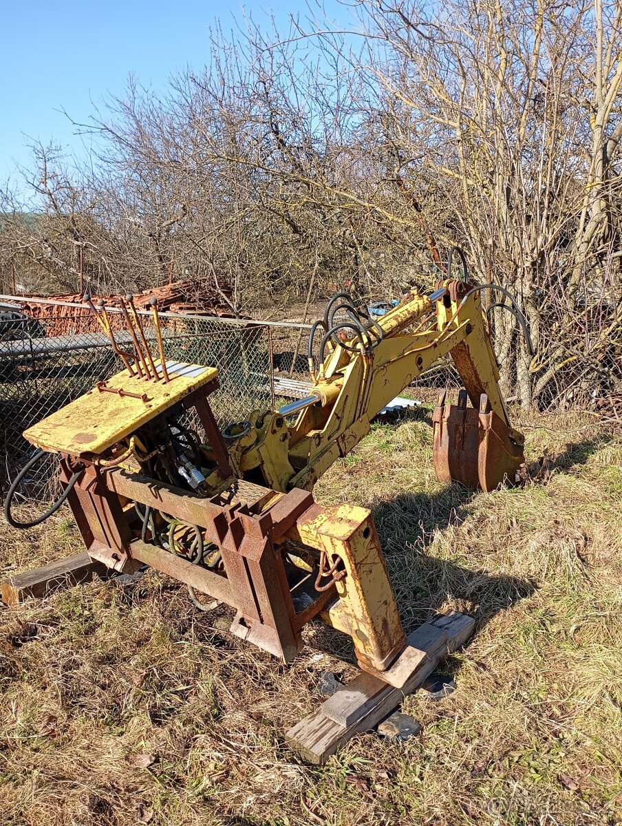 Podkop na smykový nakladač - 7