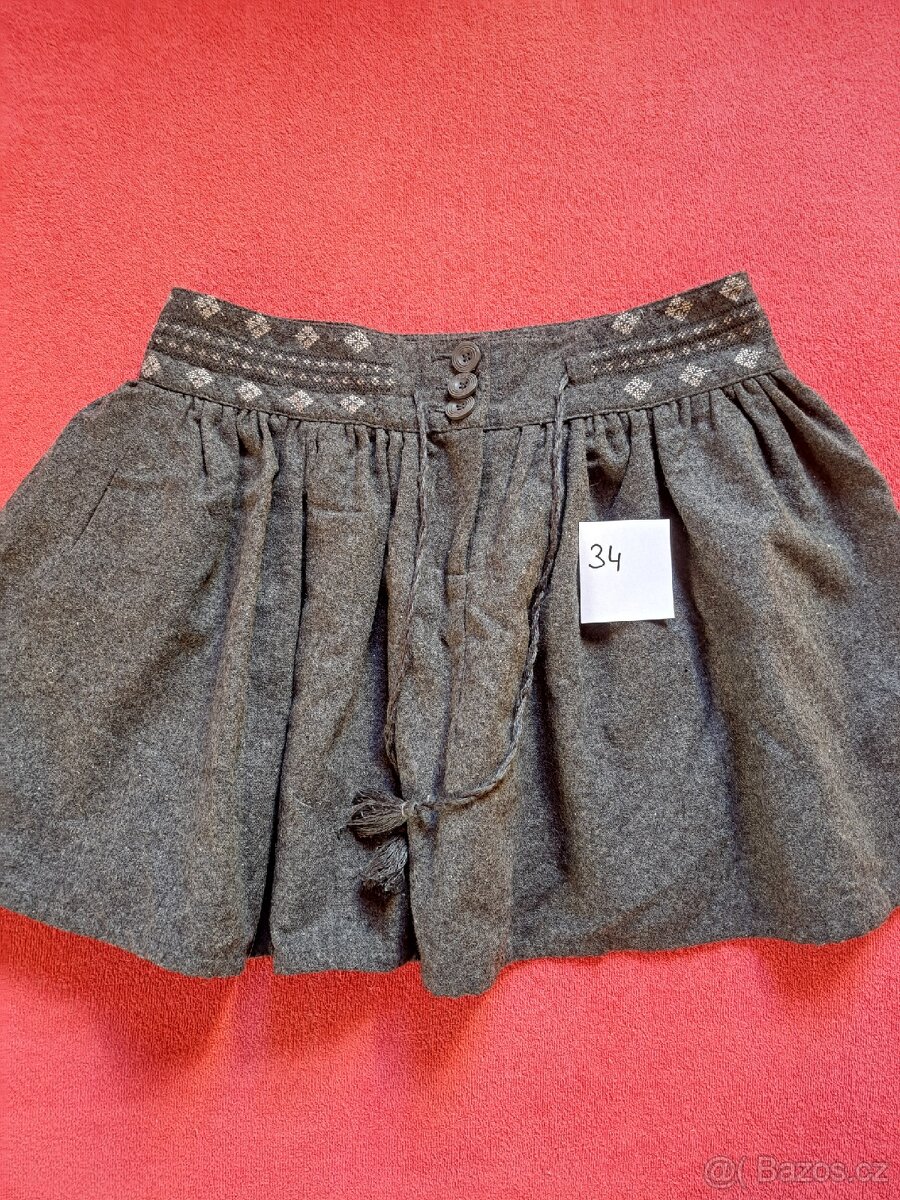 Dívčí sukně a šaty - 7