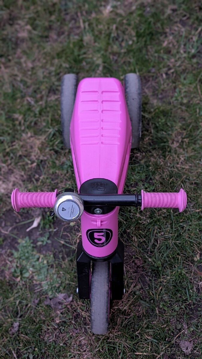 Kvalitní stabilní odrážedlo Funny wheels - 7