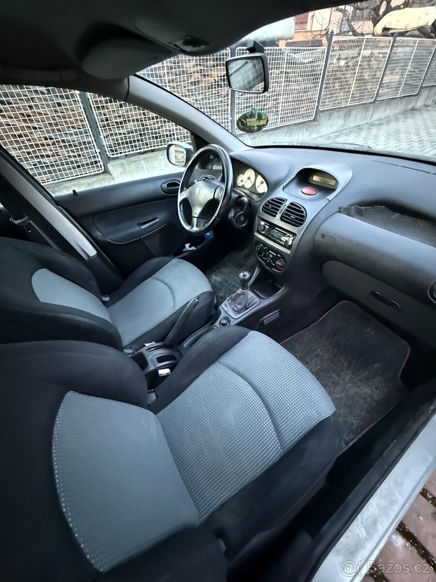 Peugeot 206 sw 1.4hdi - 7