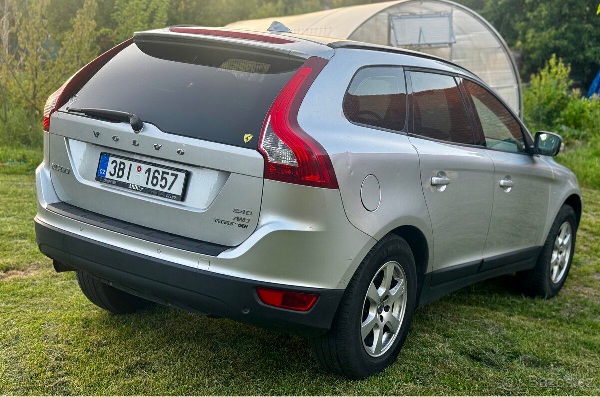 Prodám Volvo XC60 AWD 2.4D - vada převodovky - 7