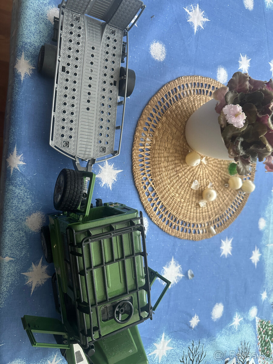 Bruder Jeep s vlekem. - 7