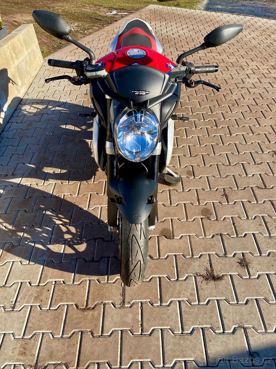 MV AGUSTA BRUTALE 675 - 7