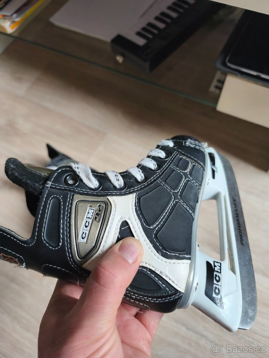 Brusle CCM 92 vel. 28 - 7