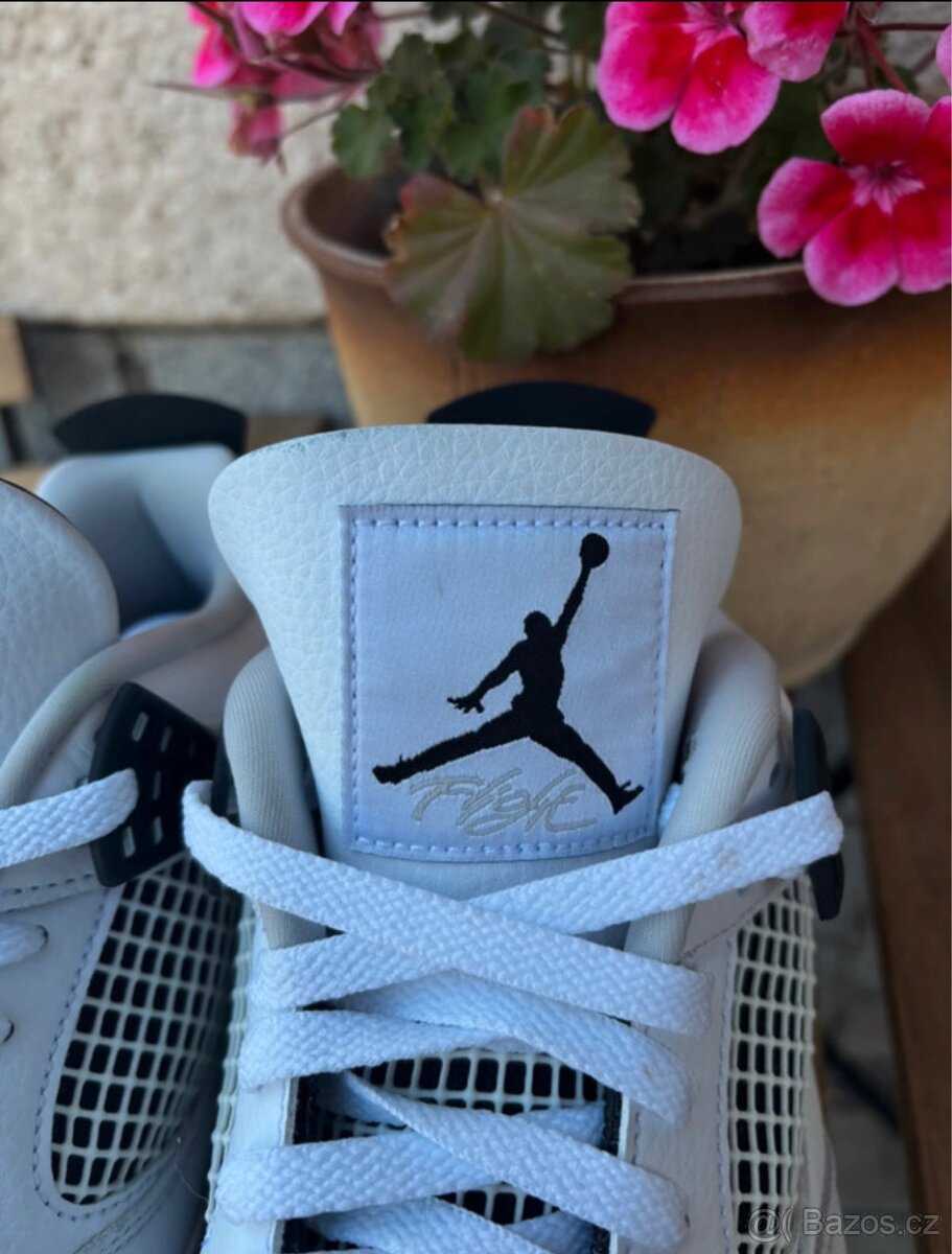 Jordan 4 Military Black - 7