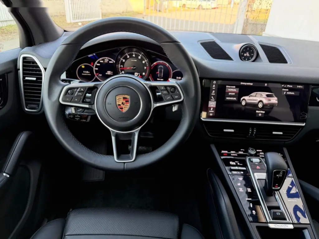 Porsche Cayenne - 7