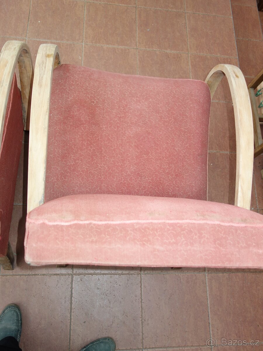 Dvě křesla Halabala červené, cena je za obě dohromady - 7