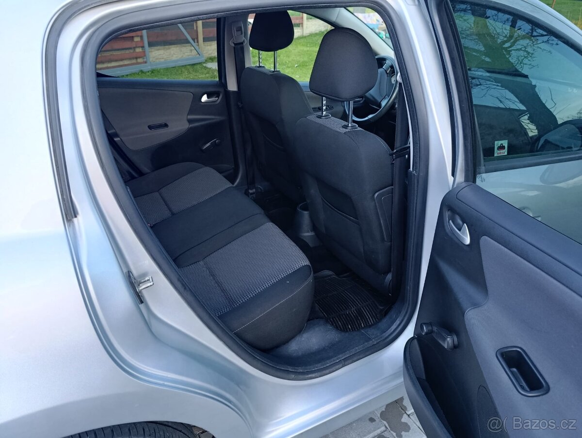 Peugeot 207 s benzínovým motorem 1.4 VTi - 7
