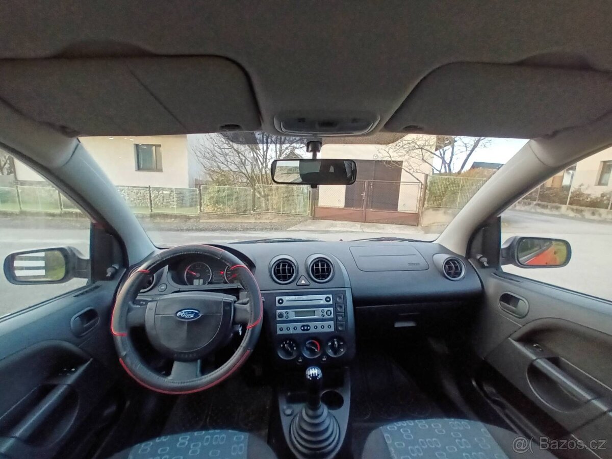 Ford Fiesta 1.3 - 7