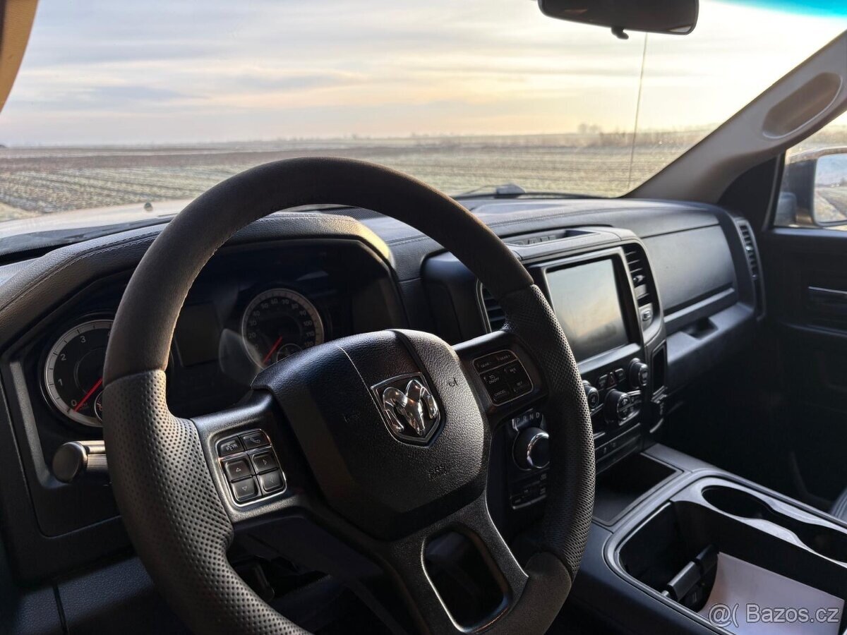 Dodge Ram 1500 Classic 5.7Hemi 2019 verze MONSTER - 7